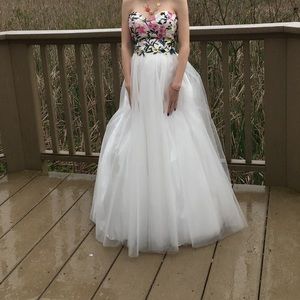 Prom dress